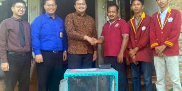 Mahasiswa Teknokrat Indonesia Sumbangkan Alat Berbasis Internet of Things