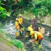 Rico Waas Gotong Royong Bersihkan Sungai Sei Putih