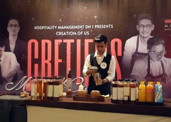 Mahasiswa Perhotelan Unair Gelar Kompetisi Racik Mocktail
