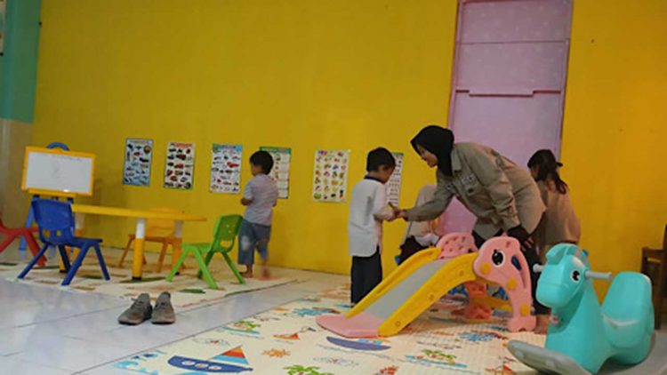 Gresik Hadirkan Tempat Penitipan Anak Gratis Hadir Dilengkapi Tenaga Profesional