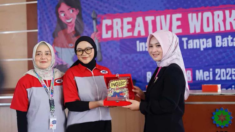 JNE Creative Workshop Bertajuk Inspirasi Tanpa Batas Digelar di Bandung