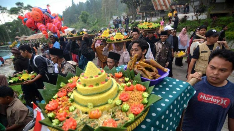 Warga Sungai Baung Gelar Sedekah Bumi sebagai Wujud Syukur dan Pelestarian Tradisi Usai Panen Raya