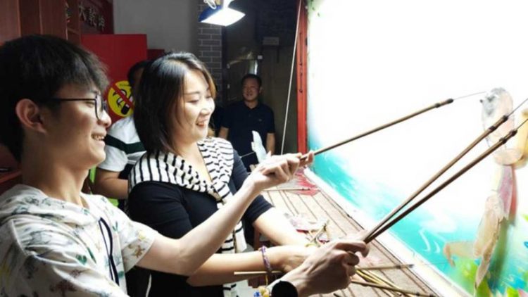 Interaksi Wayang Kulit untuk Jembatani Budaya Indonesia dan China