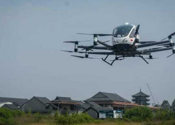 Indonesia Uji Coba Taksi Terbang Pertama