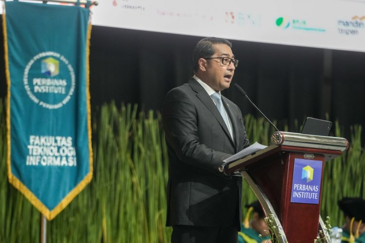 Lulusan Perguruan Tinggi Didorong Beri Kontribusi Menuju Indonesia Emas 2045