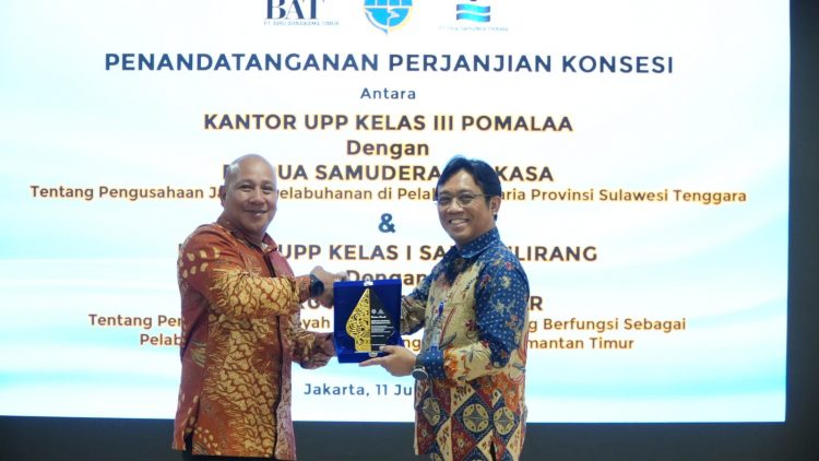 Kemenhub Teken Dua Perjanjian Konsesi Kepelabuhanan