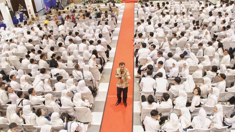 Gubernur Jateng Tegaskan Tak Boleh Ada Potongan dalam Bantuan RTLH