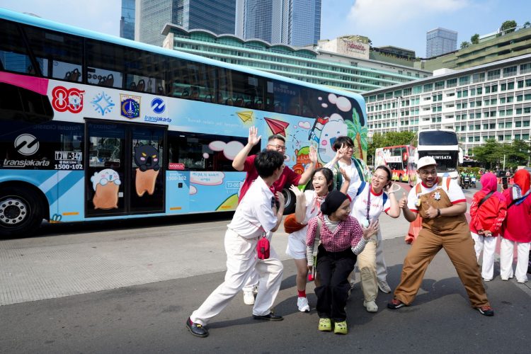 Bus TransJakarta Hingga Karnaval Dibanjiri IP Lokal, Kementerian Ekraf Pacu Ekosistem Kreatif