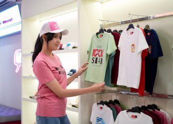 KCIC Hadirkan Flagship Store Whoosh Official Merchandise di Stasiun Halim