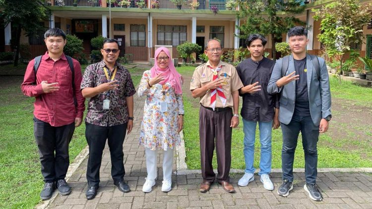 Pendidikan Teknologi Python Dikenalkan di SMA St Ignasius Medan