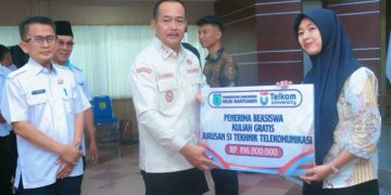 Pemkab Muba Lepas 25 Penerima Kuliah Gratis ke Universitas Telkom