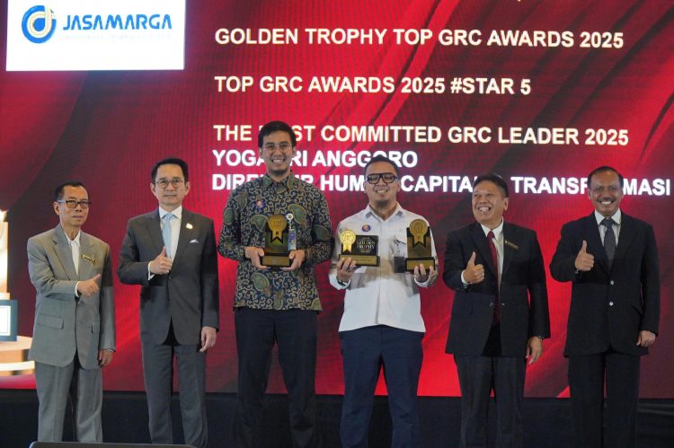 Tegaskan Penerapan Tata Kelola Berkelanjutan, Jasa Marga Borong Tiga Penghargaan di TOP GRC Awards 2025