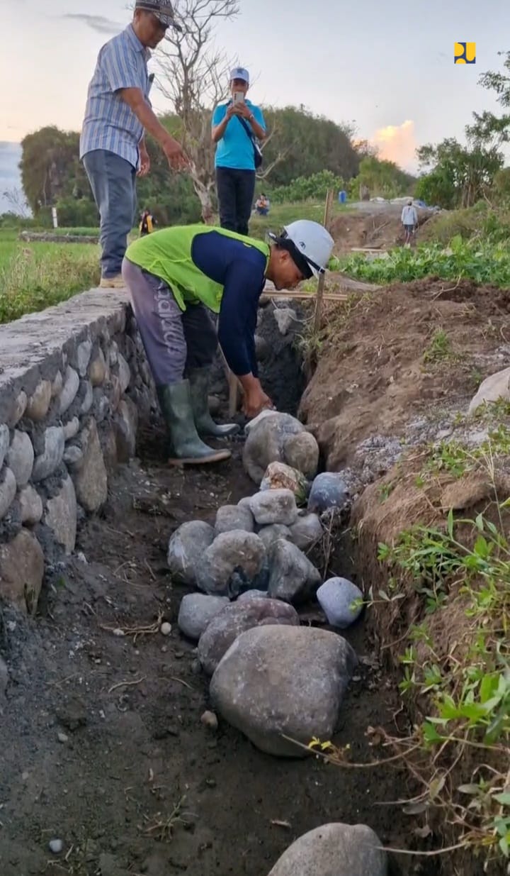 Petani Rasakan Manfaat Ganda Padat Karya PUPR di NTB