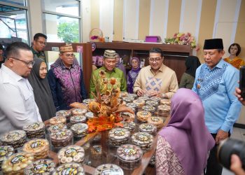 Menteri Ekraf Resmikan Desa Kreatif Tanggilingo, Tekankan Industri Kreatif Dimulai dari Daerah