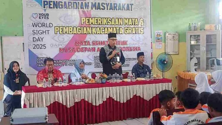 Gapokin Gelar Pemeriksaan Mata Gratis Bagi Pelajar dan Guru di Tanjungpinang