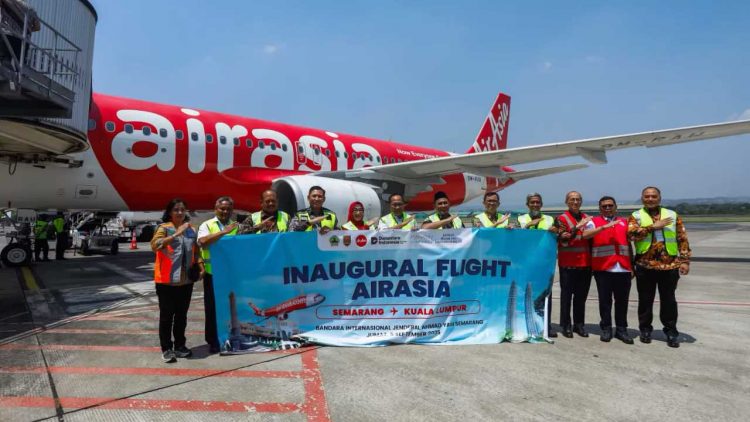 Penerbangan Internasional Perdana Bandara Ahmad Yani Semarang Penuhi Janji Politik Gubernur Jateng