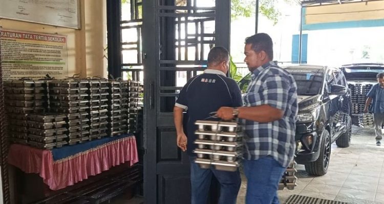 Puluhan Siswa SMP di Laguboti Diduga Keracunan Makanan Bergizi Gratis
