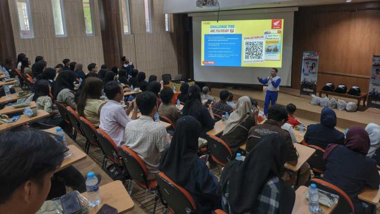 Ribuan Mahasiswa Ikuti Kampanye Keselamatan Berkendara AHM dan Jasa Raharja