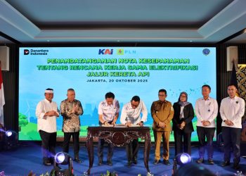 PLN dan KAI Tandatangani Nota Kesepahaman Elektrifikasi Jalur Kereta Api