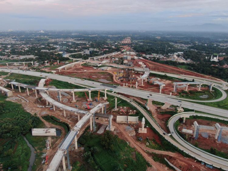 Progres Pembangunan Jalan Tol Jakarta Cikampek Selatan Capai 72,040%