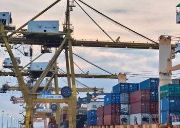Surabaya Catat Lonjakan Arus Peti Kemas Tertinggi dalam Sepuluh Bulan