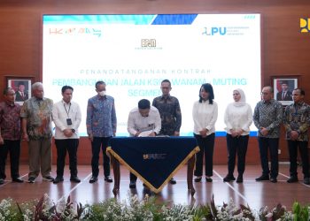 Kementerian PU Tandatangani Kontrak Pembangunan Jalan KSPP Wanam–Muting Segmen II