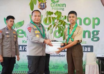 Polda Riau Galakkan Penanaman Pohon untuk Hari Pohon Nasional