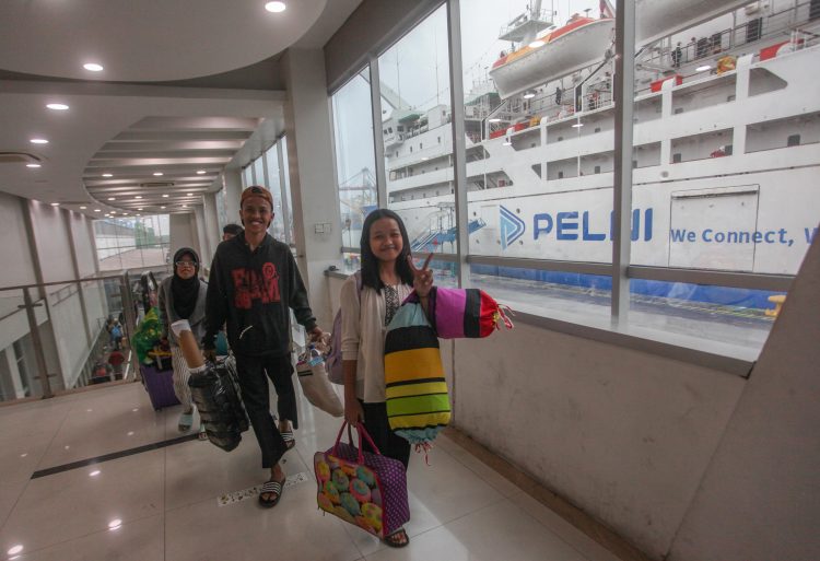 Terapkan Diskon Stimulus Ekonomi, Penumpang Kapal PELNI Melonjak Jelang Nataru