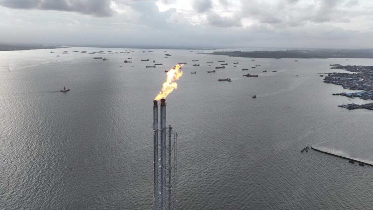 Flare Unit Hydrocracking Kompleks Kilang Balikpapan Resmi Menyala