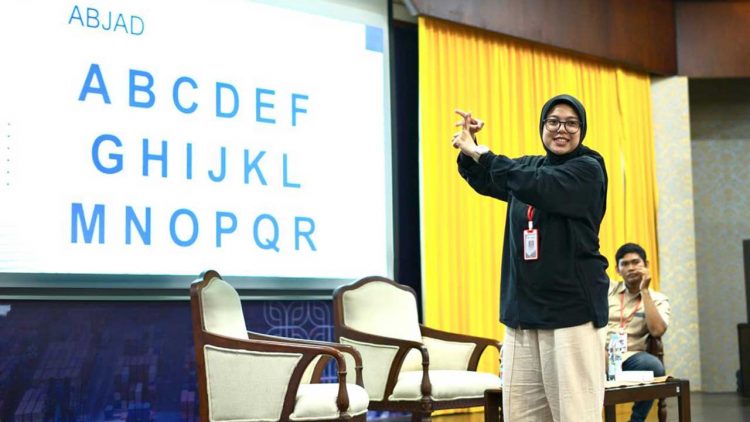Pelindo Daya Sejahtera Gelar Pelatihan Bahasa Isyarat untuk Tingkatkan Layanan Inklusif