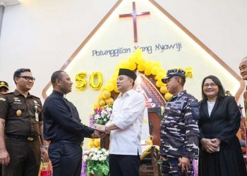 Malam Natal Surabaya Dihiasi Aksi Kemanusiaan