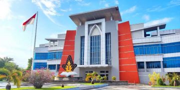 Tiga Mahasiswa FIP UNG Ikuti Program Erasmus di Slovakia