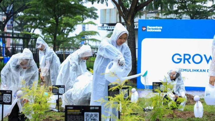 BRI Perkuat Komitmen ESG Lewat Program BRI Menanam Grow & Green