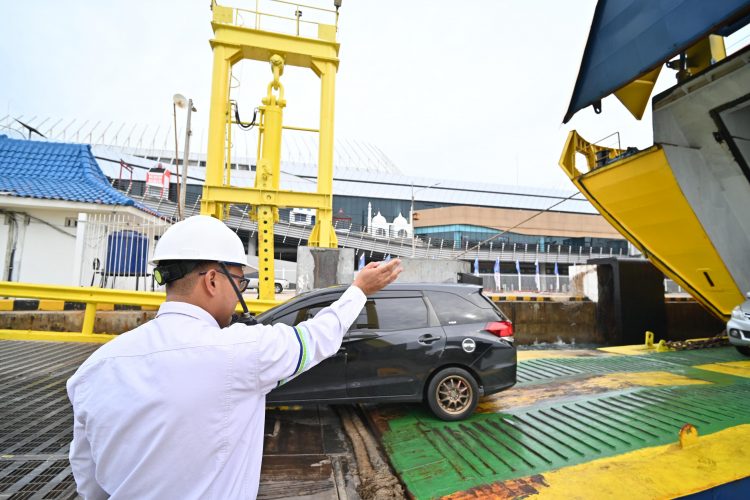 Jelang Nataru, ASDP Optimalkan Alur Mobilitas Kendaraan di Pelabuhan Penyeberangan Sumatera–Jawa–Bali