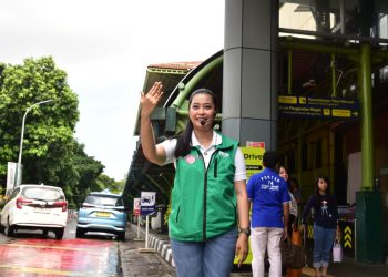 KAI Services Hadirkan Petugas Customer Service Parking Excellent