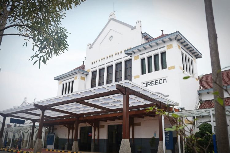 Cirebon Jadi Simpul Penting Pergerakan Wisata dan Ekonomi Selama Nataru 2025/2026