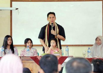 Bupati Egi Sapa Siswa SLB Negeri Sidomulyo dengan Sentuhan Keluarga