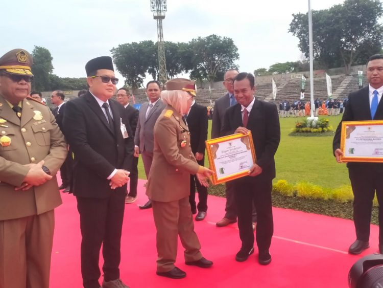 Pelindo Regional 3 Raih Penghargaan Zero Accident dari Gubernur Jawa Timur