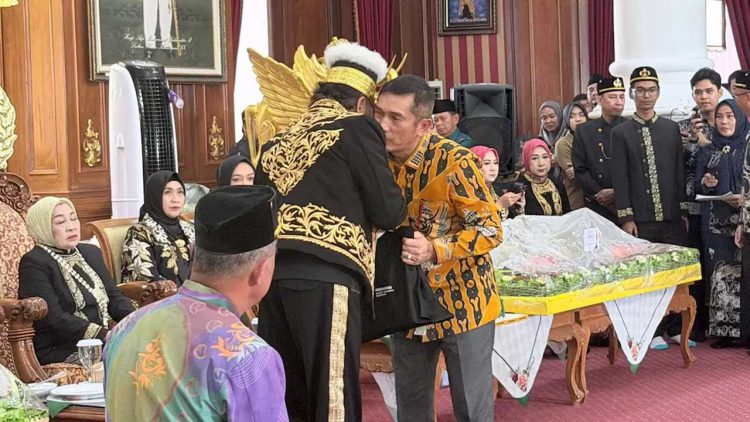 KPB Tegaskan Pembangunan Industri Selaras Budaya Lokal di Hari Kaseh Sultan Kutai
