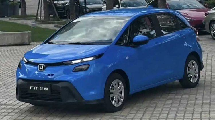 Honda Jazz 2026 Muncul Kembali di Tengah Tekanan Mobil Listrik
