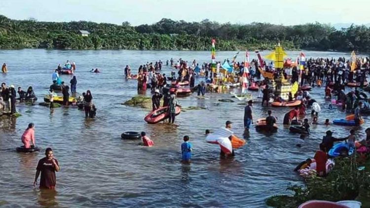 Tradisi Mandi Balimau Kasai sebagai Warisan Budaya Melayu Kampar Sambut Ramadhan