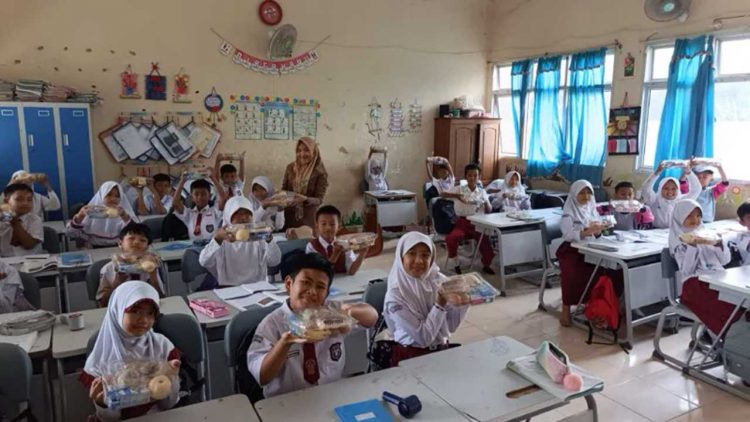 MBG Ramadan Tetap Berjalan di Sekolah Dasar Palembang