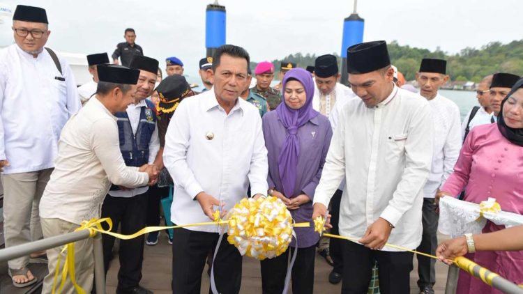 Dermaga Apung HDPE Perkuat Konektivitas Lingga
