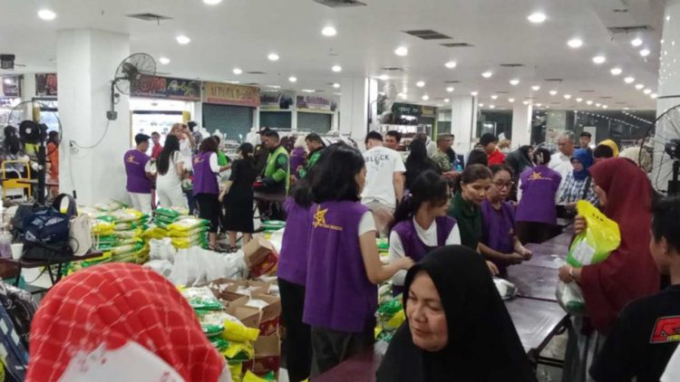 Bakti Sosial Donor Darah dan Sembako Murah Digelar di Plaza Central Pekanbaru