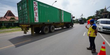 Pastikan Kesiapan Jalan Nasional di Jawa Timur, Menteri Dody: Perbaikan Tuntas H-10 Lebaran
