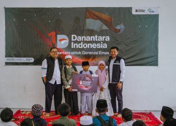 Satu Tahun Danantara Indonesia: ASDP Dukung Pendidikan Generasi Muda melalui 2.000 Paket Sekolah