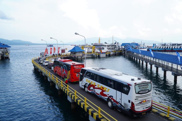 Layanan Dipercepat, Antrean Ketapang–Gilimanuk Tetap Bergerak