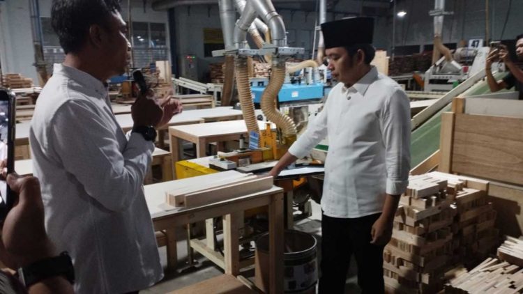Bupati Jember Tinjau Investasi Pabrik Plywood PT Nankai Indonesia