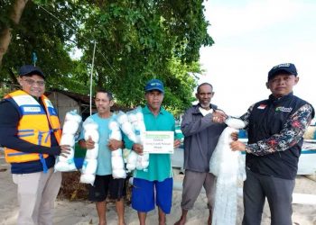 Bantuan Jaring Nelayan Balikpapan Dorong Produktivitas