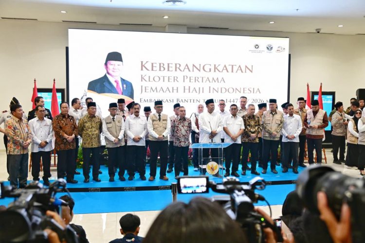 Jemaah Haji Kloter Pertama 2026 Diberangkatkan